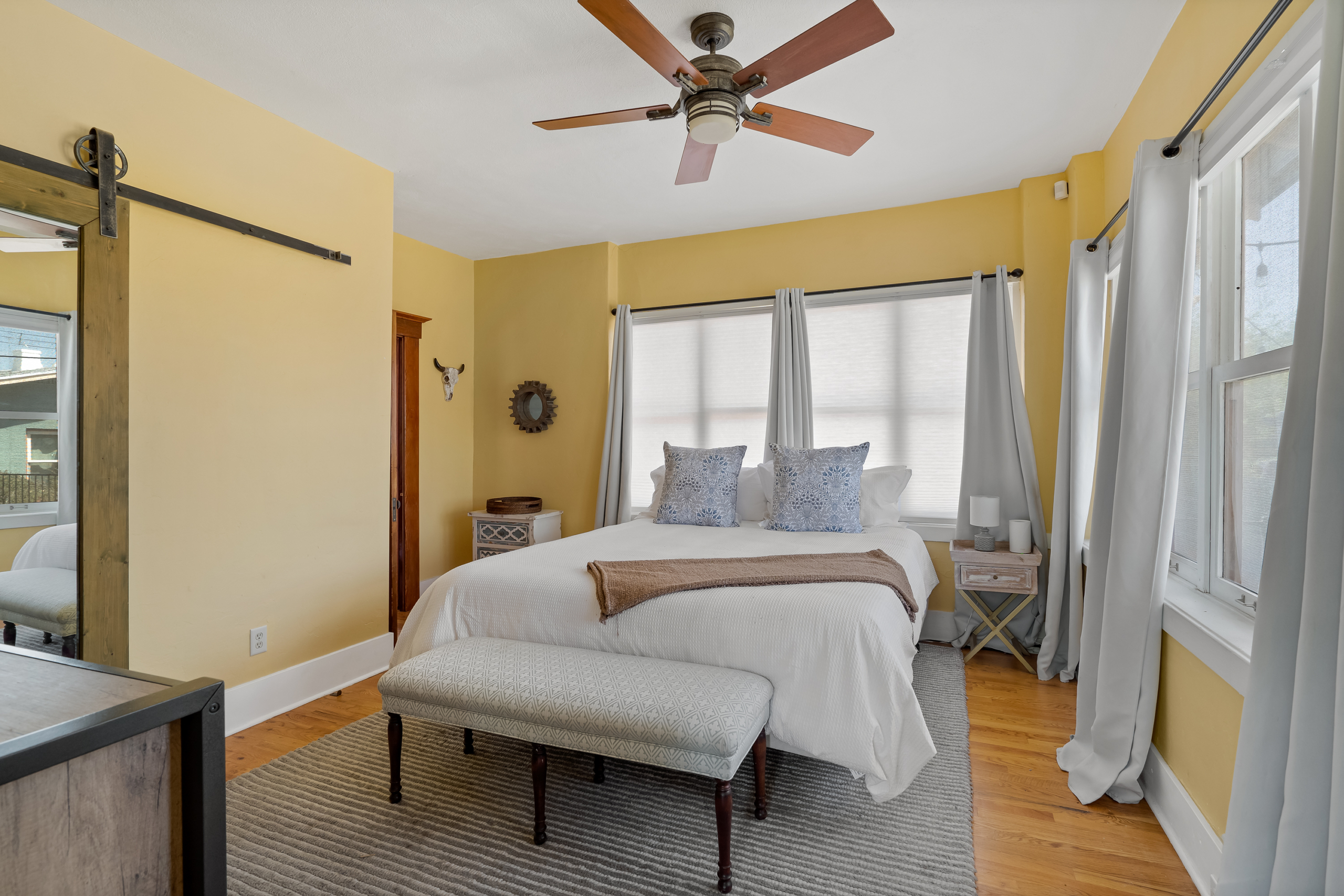 2 Interiors-12